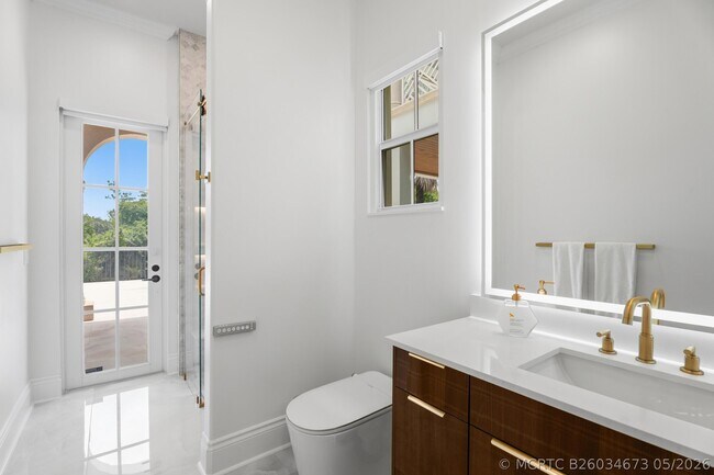 Building Photo - 112 Tulip Tree Ct
