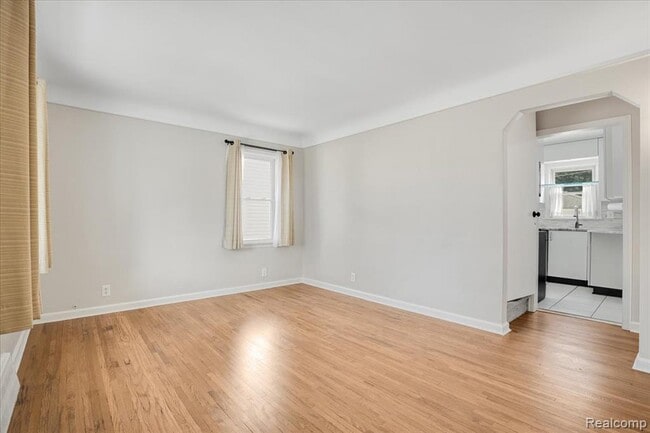 Building Photo - 908 Bauman Ave