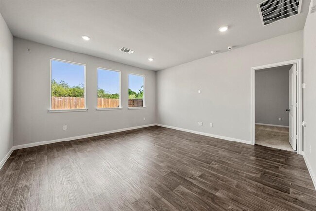 Building Photo - 343 Carolina Buckthorn Dr