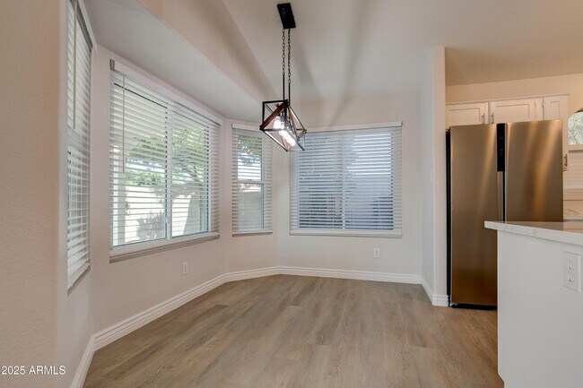 Building Photo - 9859 W Potter Dr