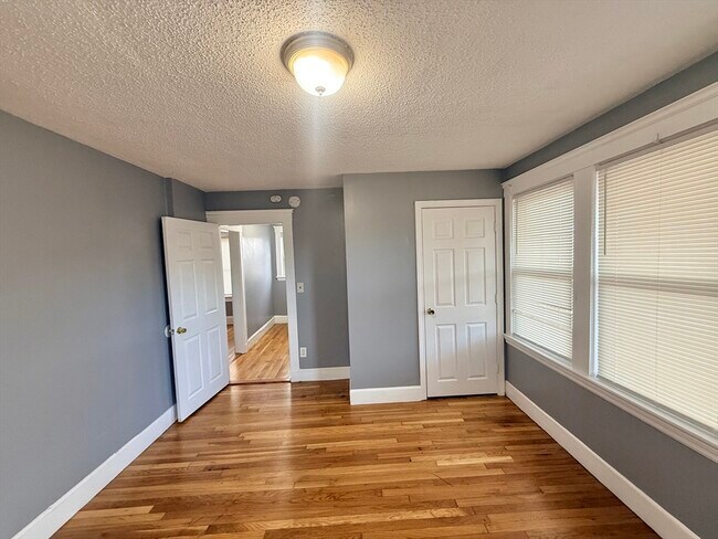 Building Photo - 39 Wentworth St