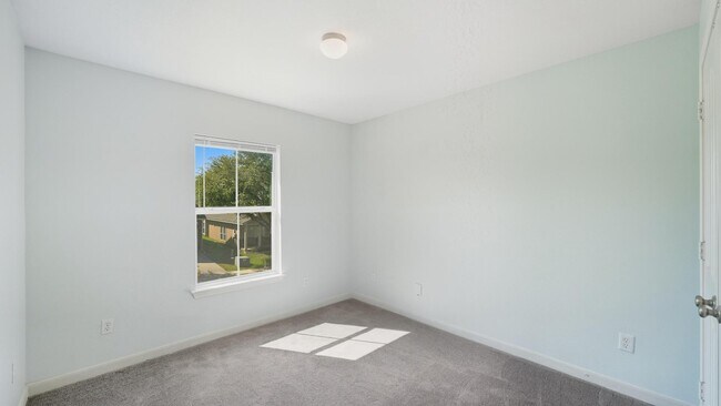 Building Photo - 568 Slippery Rock