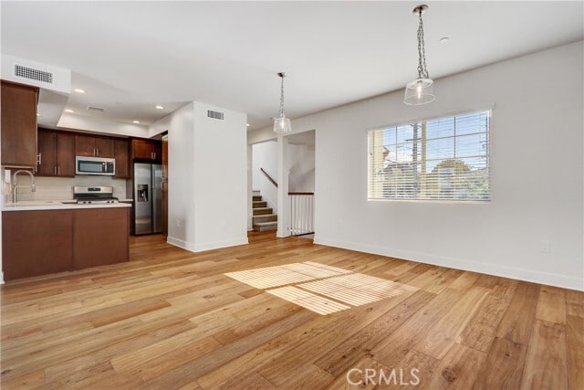 Building Photo - 2209 W 237th St