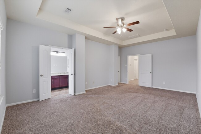 Building Photo - 17142 Amarose Dr