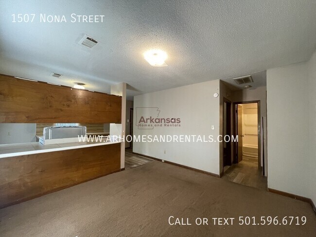 Building Photo - 1507 Nona St