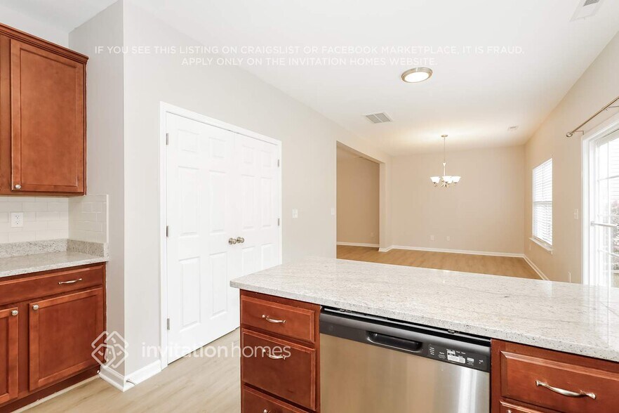 Building Photo - 4311 Overbecks Ln