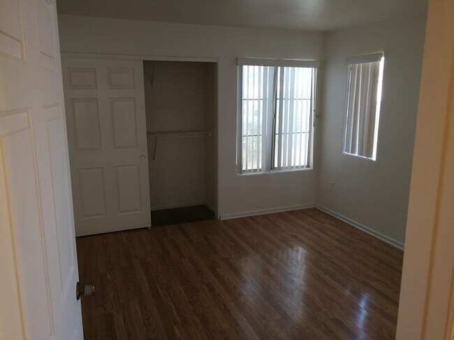 Building Photo - 4308 W Lake Mead Blvd