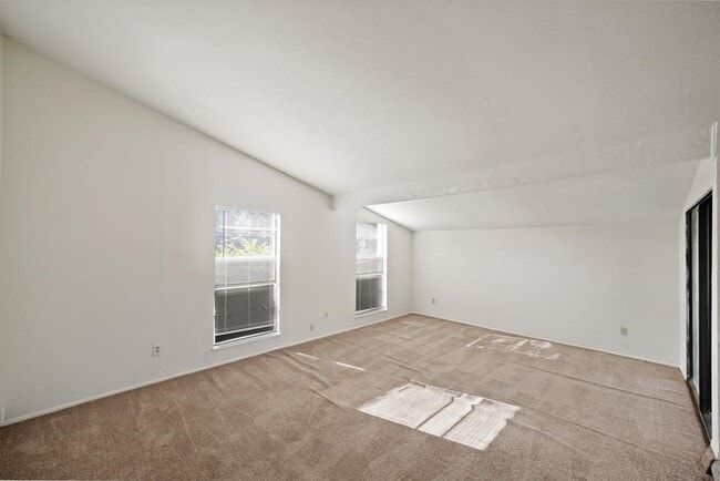 Building Photo - 15822 Danford Dr