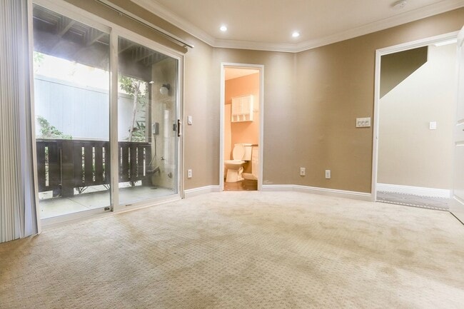 Building Photo - 6106 Rancho Brida