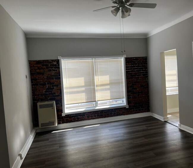 Building Photo - STUDIO $1495 LOS FELIZ HARDWOODS EXPOSED B...