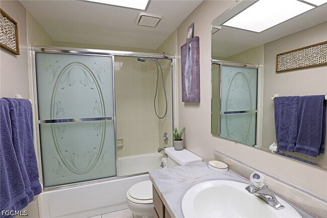 Building Photo - 15178 Parkside Dr