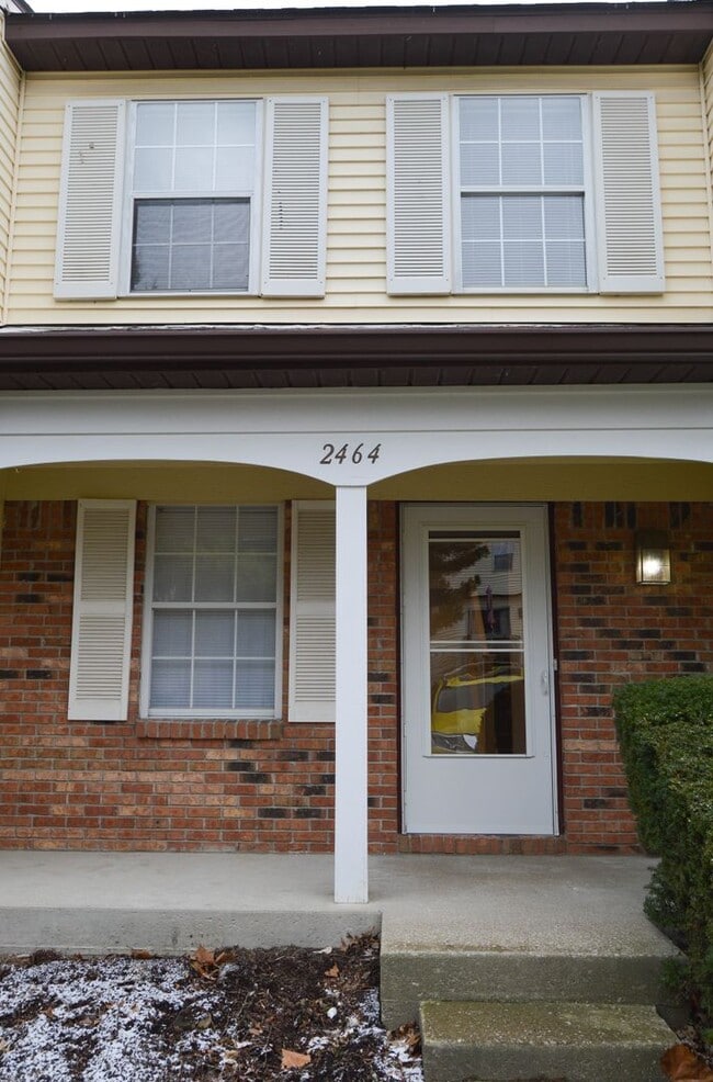 Building Photo - 2464 S Burberry Ln