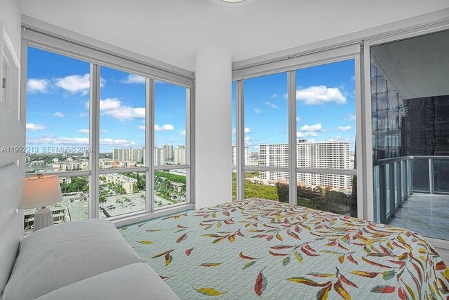 Building Photo - 17121 Collins Ave