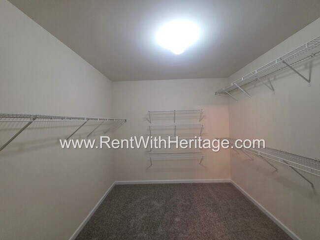 Building Photo - 202 Summer Gate Ln