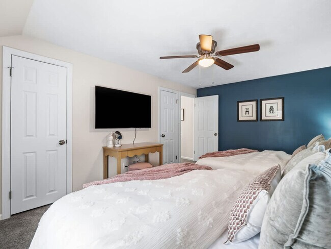 Building Photo - 3746 Northwood Rd