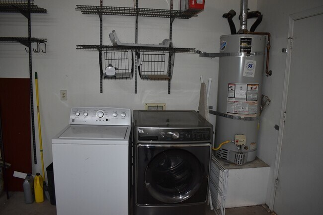 Building Photo - 1785 E Turnberry Ave