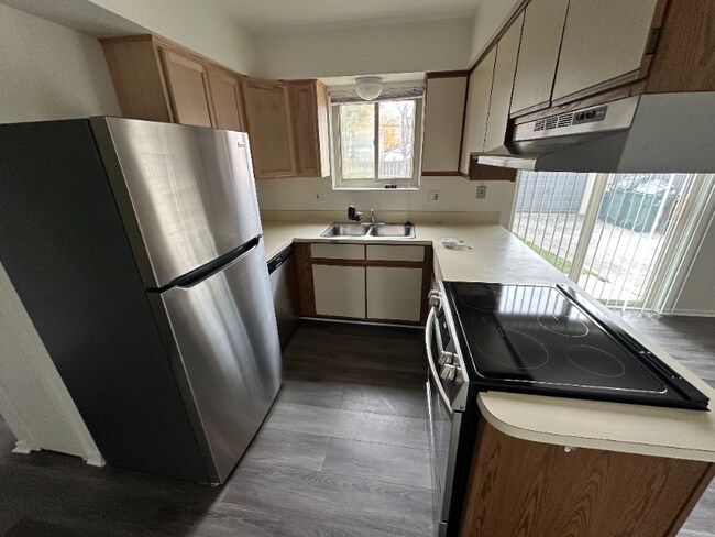 Building Photo - 31621 Couchez St