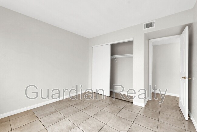 Building Photo - 2974 Juniper Hills Blvd