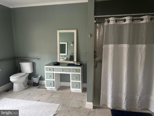 Building Photo - 16451 Elmwood Farm Rd