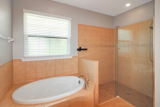 Building Photo - 1219 Cielo Ct