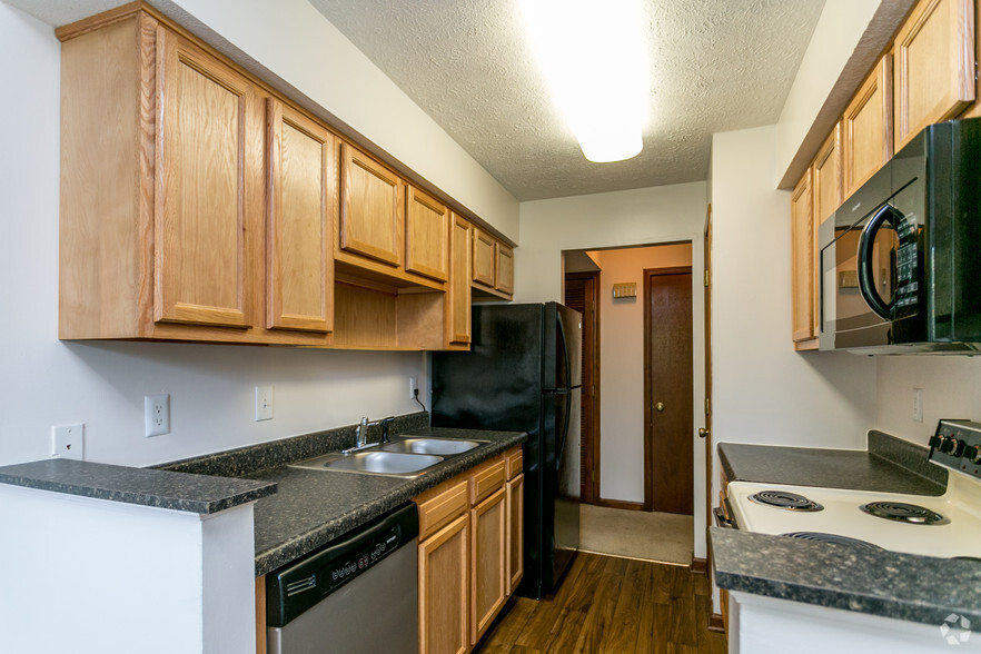 Updated Kitchens and Baths - Greenfield Knoll Apartments