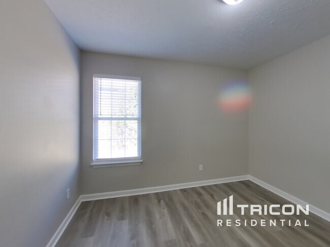 Building Photo - 3063 Ace Wintermeyer Dr