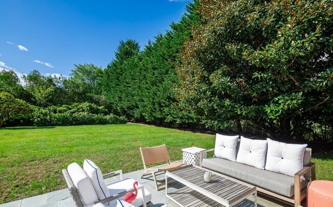 Building Photo - 84 Anns Ln