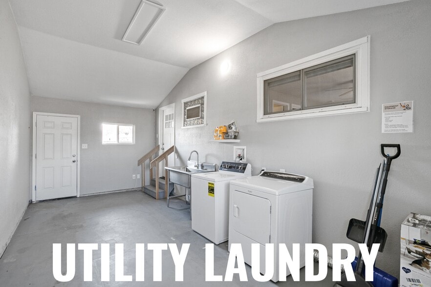 Building Photo - 2300 Lima St