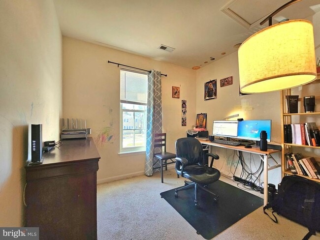 Building Photo - 7427 Ardglass Ct