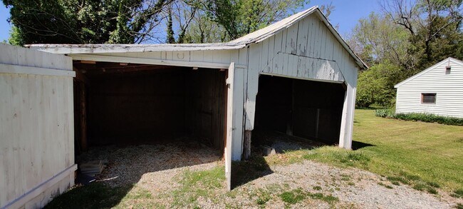 Building Photo - three bedroom home in Midlothian