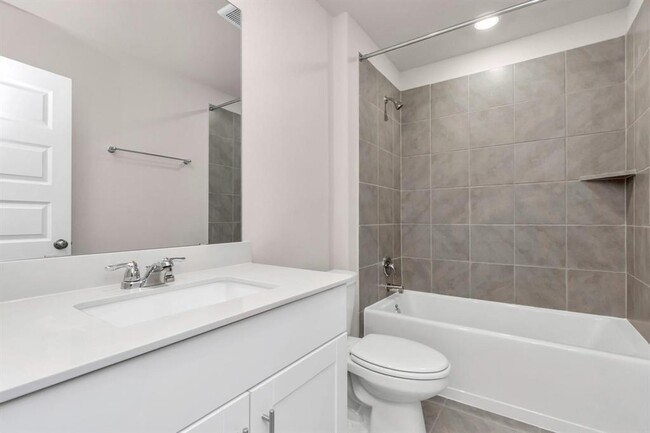 Building Photo - 17407 Bluemink Ln