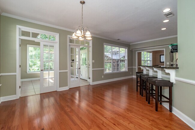 Building Photo - Private, 5 bedroom, 3.5 bath, Evans home-overlooking the woods!