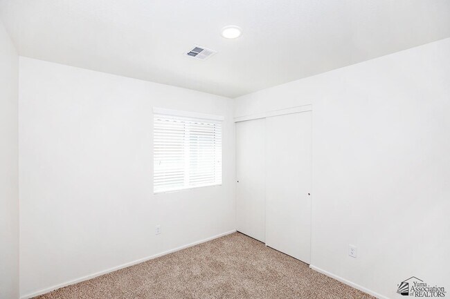 Building Photo - 7575 E 45th St