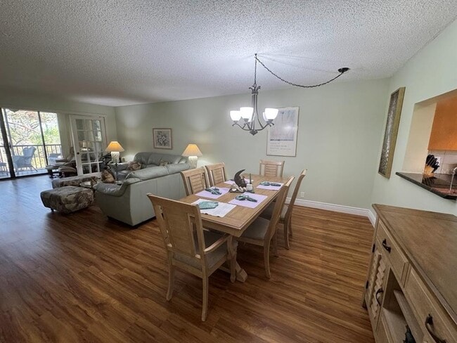 Building Photo - 3062 Eastland Blvd