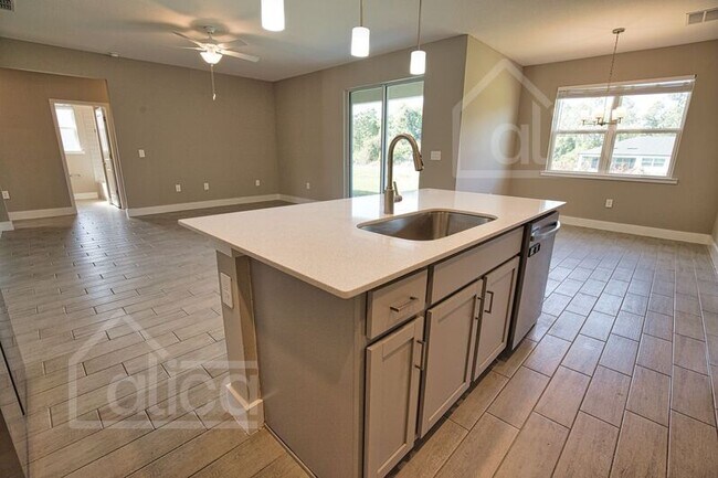 Building Photo - 3957 Constitution Dr