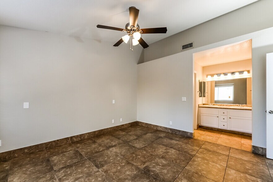 Building Photo - 1532 Helen Belle Dr