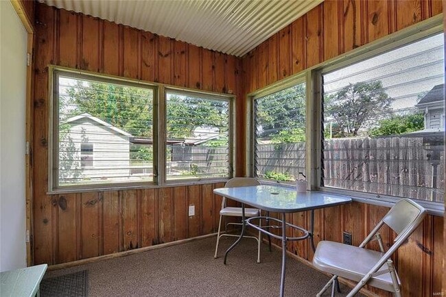 Building Photo - Fantastic 2bd/1ba home! Coming soon!