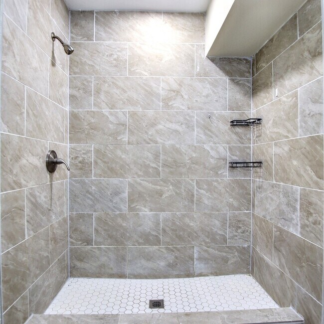 Building Photo - 5708 Flamingo Ct