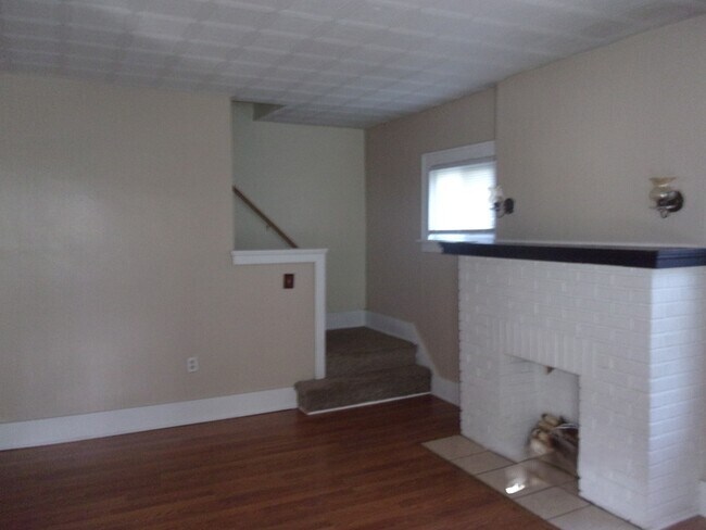 Building Photo - 2874 Bailey Rd