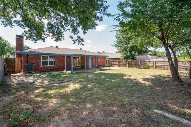 Building Photo - 4309 NW 56th Terrace