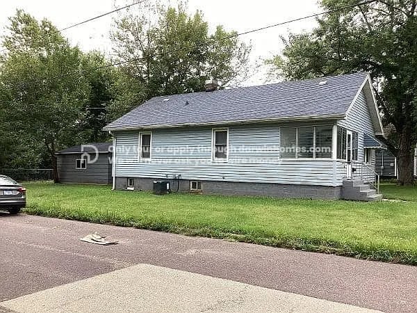 Building Photo - 2216 N Linsley Ct