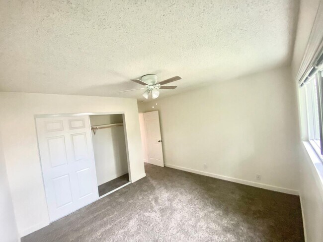 Primary Photo - 692 Cabot Way