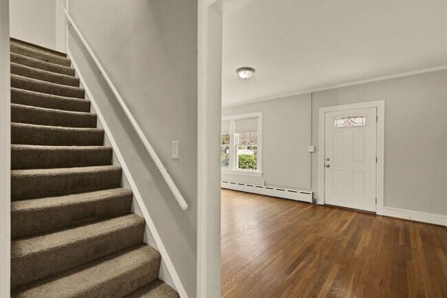 Building Photo - 1710 37th St NW