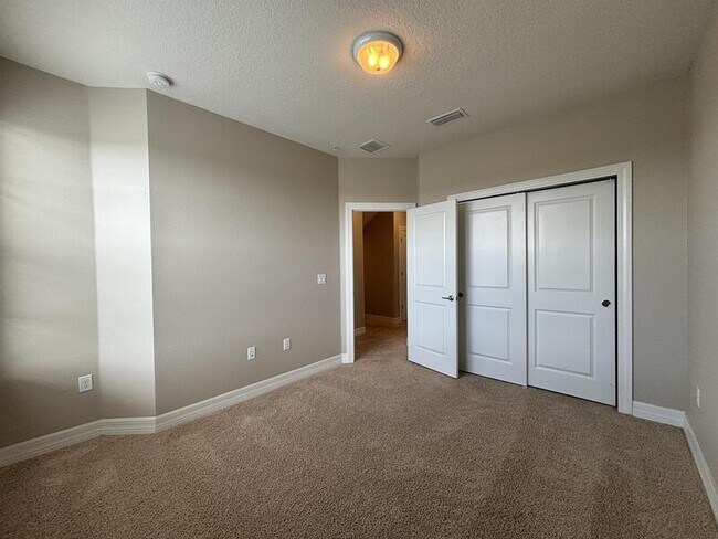 Building Photo - 8656 Waksman Pl