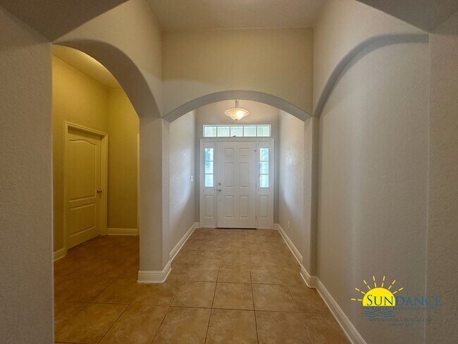 Building Photo - 3 Bedroom Home with Office in great Fort Walton community between Eglin and Hurlburt Field!