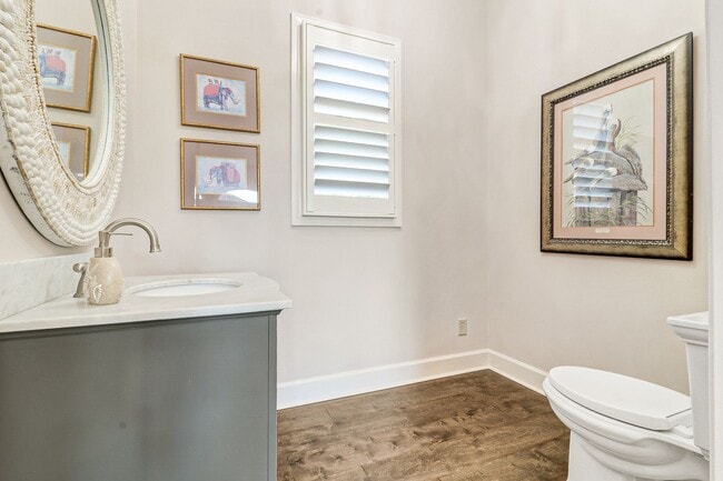 Building Photo - Spectacular Sea Pines Home - Marsh/Water Views!