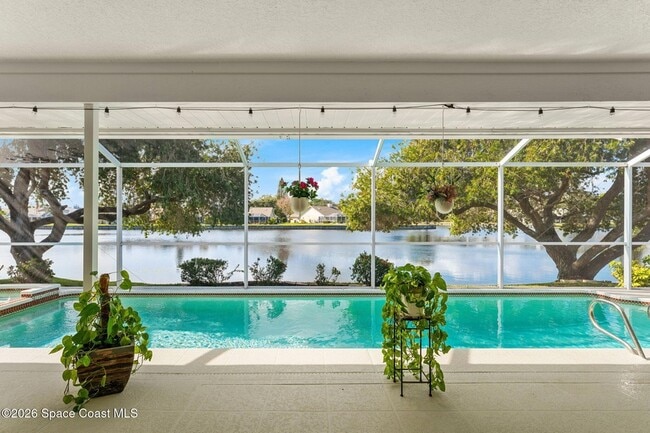 Building Photo - 662 Rossmoor Cir