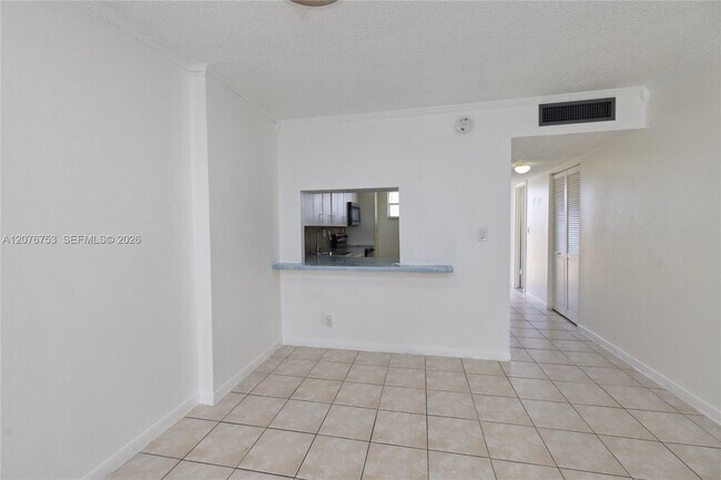 Building Photo - 2903 N Miami Beach Blvd