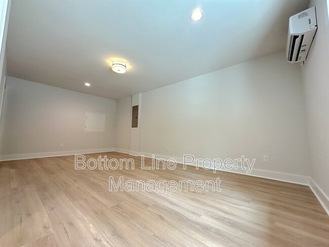 Building Photo - 1360 Briar Creek Rd