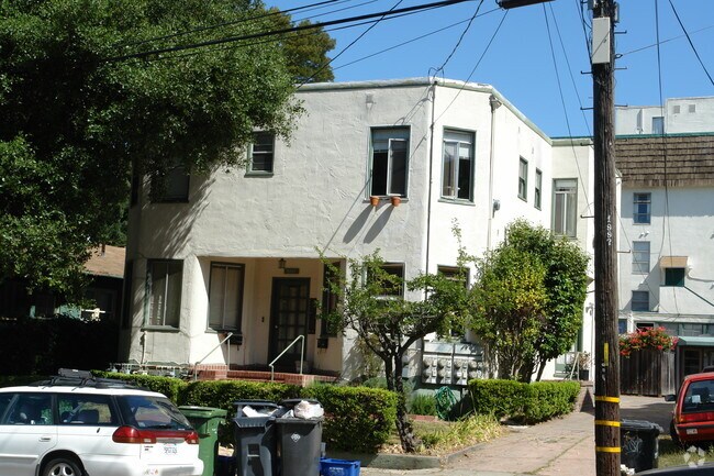 Primary Photo - 2231 Blake St